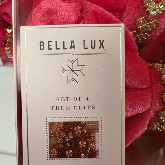 NIB | Bella Lux - Bright Pink Velvet Bow Clips Set of 4 bows (per box) - Picture 3 of 3